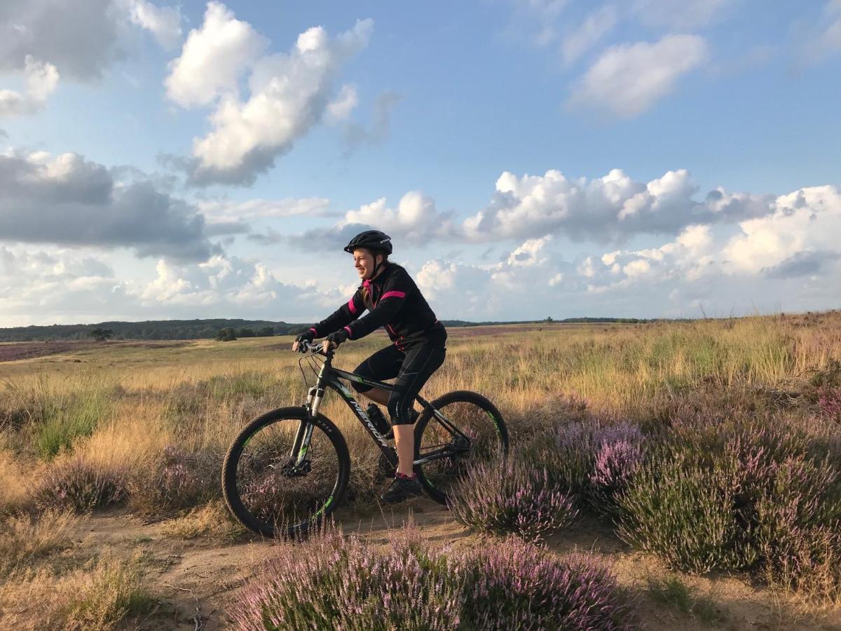 Chalet Op De Veluwe # Linde Putten Kültér fotó